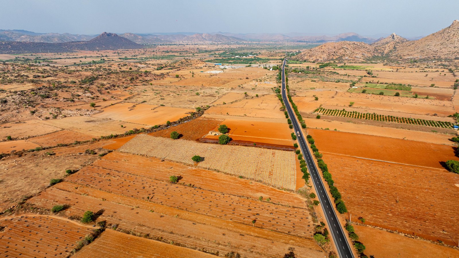 A user interacting with RoadwayCoverage's online auto insurance comparison form for potential savings.